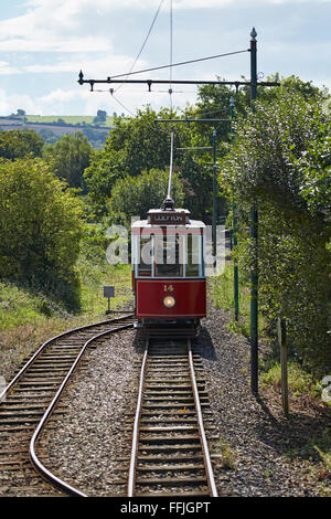 Dorset tramway Seaton tramway électrique à voie étroite d'exécution dans la vallée d'Ax de Colyford et l'ancienne ville de Colyton Banque D'Images