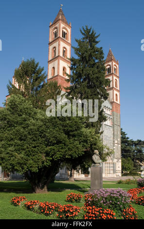 Basilique St Andrea dans la ville de Vercelli, région du Piémont, Italie Banque D'Images