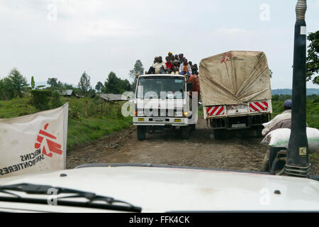 Le Parc National des Virunga, sur la route entre Goma et Rutshuru, Nord Kivu, République démocratique du Congo, RDC, Afrique centrale. Banque D'Images