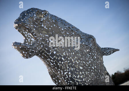 'Le cheval' Kelpies sculpture maquette, réalisée par le sculpteur Andy Scott, à la roue de Falkirk, à Falkirk, en Écosse. Banque D'Images