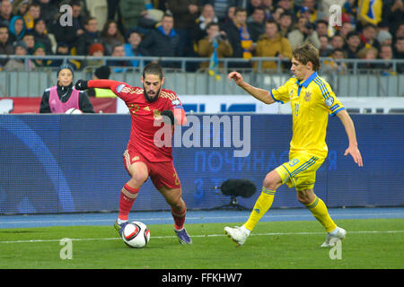 Isco lors de l'Euro 2016 football match de qualification entre les équipes nationales de football de l'Ukraine et l'Espagne Banque D'Images