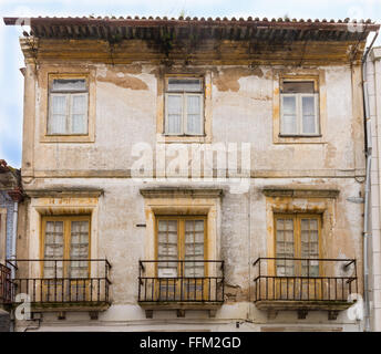 Façades de Aveiro, la Venise portugaise. Aveiro, Portugal. Banque D'Images