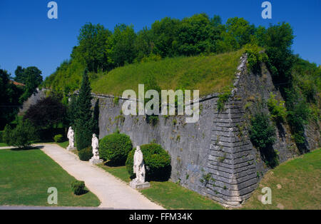 France, Meuse (55), ville de Verdun, Carrefour des Maréchaux, statues commémoratives des anciens généraux français Banque D'Images