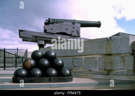 Site historique national de Fort Henry, Kingston, Ontario, Canada - Canon (Cannon) sur le rempart, Site du patrimoine mondial de l'UNESCO Banque D'Images