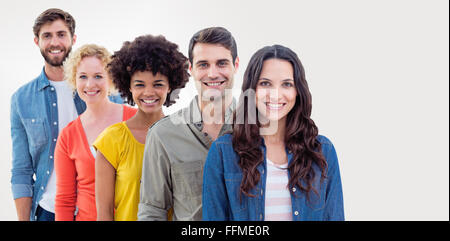 Image composite de portrait de groupe de jeunes collègues heureux Banque D'Images