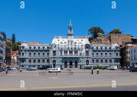 Bâtiment de la marine spectaculaire sur la Plaza de Armas Valparaiso, Chili. Banque D'Images