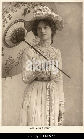 Maude Fealy avec Parasol - Vintage Postcard - 1900 Banque D'Images