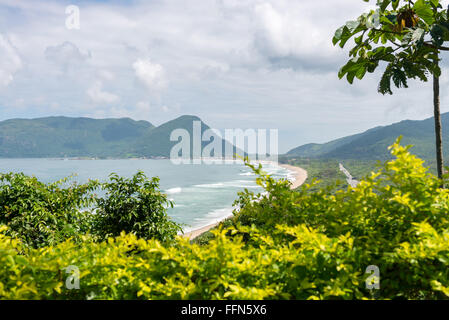 Armacao beach à Florianopolis, Santa Catarina, Brésil. L'une des principales destinations des touristes dans la région du sud. Banque D'Images