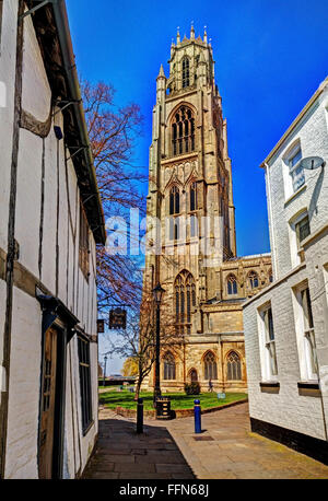 Par la ruelle de l'église St Botolph's - le moignon de Boston. Banque D'Images