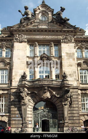 Géographie / voyage, Allemagne, Bavaria, Munich, Bavière, bâtiments et Hypothek Exchange Bank, vue extérieure, Additional-Rights Clearance-Info-Not-Available- Banque D'Images