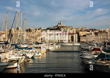 Géographie / voyages, France, Marseille, Vieux-Port, Notre-Dame de la Garde , Additional-Rights Clearance-Info-Not-Available- Banque D'Images