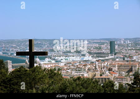 Géographie / voyages, France, Marseille, vue sur la ville de Notre-Dame de la Garde, Additional-Rights Clearance-Info-Not-Available- Banque D'Images