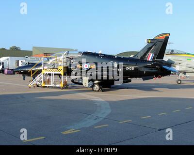 ZK031 Hawk de BAE Systems, un T2 de la Royal Air Force, en exposition statique à la RAF Leuchars Airshow en 2012. Banque D'Images