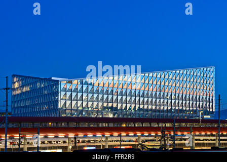 Bâtiment moderne, Japan Tobacco International, JTI, Genève-Secheron en face, Canton de Genève, Suisse Banque D'Images