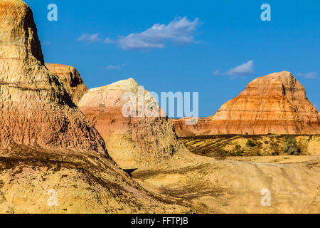 Magnifique baie multicolore, située dans le désert de Gobi, dans la région autonome du Xinjiang, en Chine. Banque D'Images