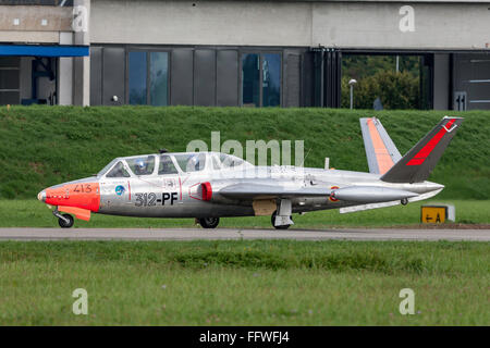 Fouga CM-170R Magister jet trainer F-AZPZ Banque D'Images