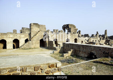 Ruiné de Golconda fort construit par Mohammed Quli Qutb Shah , 16e siècle , Hyderabad Andhra Pradesh, Inde Banque D'Images