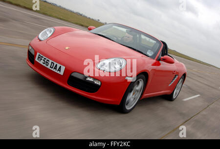 Rouge 2007 Porsche Boxster cabriolet voiture de sport allemande Banque D'Images