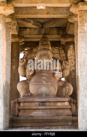 Sasivekalu Ganesha statue à Hampi , Karnataka , Inde Banque D'Images