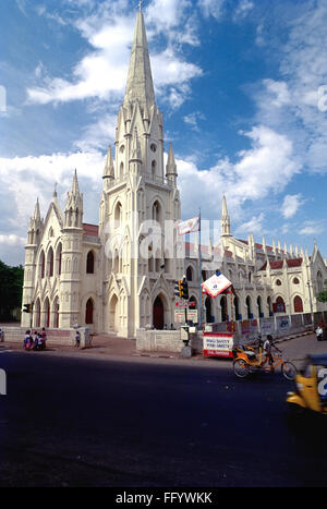 Basilique de saint thomas ou san thome ; Madras Chennai Tamil Nadu ; Inde ; Banque D'Images