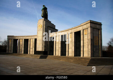 Sowjetisches Ehrenmal, Strasse des 17. Juni, Berlin-Tiergarten. Banque D'Images