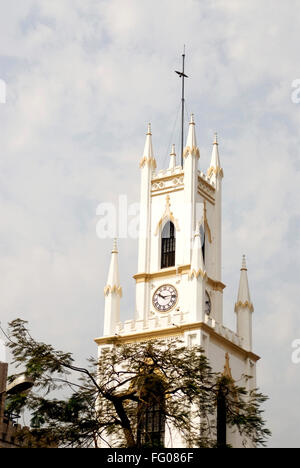 Saint Thomas d'église cathédrale tour de l'horloge à Horniman Circle dans Bombay Mumbai Maharashtra Inde Banque D'Images