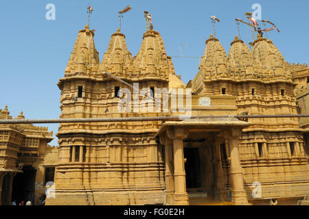 Jain temple dans la région de fort Jaisalmer Rajasthan ; Inde ; Banque D'Images