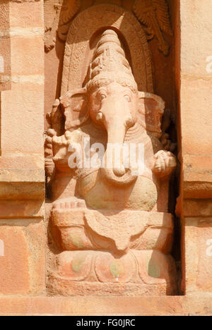 Statue de Seigneur Ganesha ganpati sur paroi externe de Brihadeshwara temple , Thanjavur , Tamil Nadu , Inde Banque D'Images