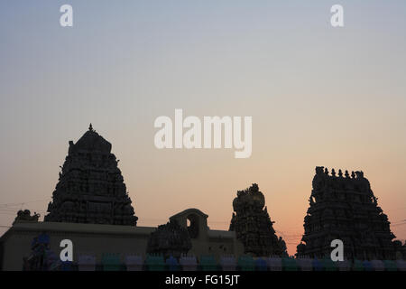 Coucher du soleil à temple kanchi kamakoti peetam sri kamakshi ambal Kanchipuram district , état , Tamil Nadu , Inde Banque D'Images