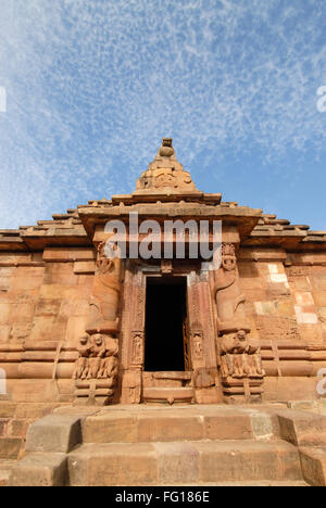 Raja Rani temple de grès rouge or statues de huit dipalakas gardiennage huit direction cardinale Bhubaneswar Orissa Banque D'Images