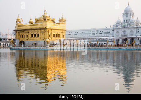 Harimandir Sahib swarn mandir ou temple d'or d'Amritsar Punjab , , , Inde Banque D'Images