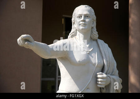 Statue de Shri Arya Bhat à l'IUCAA Inter University Centre of Astronomy and Astrophysics à Pune University Pune Maharashtra Inde Asie Indien Banque D'Images