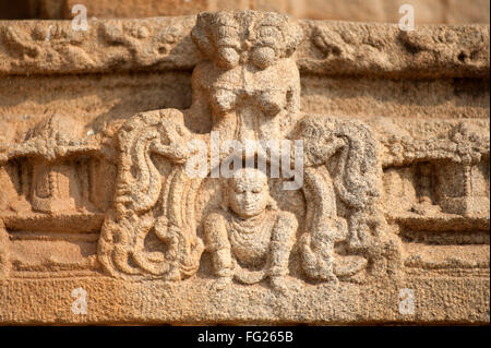 Sculpture du Seigneur krishna, sur un mur de temple vitthal ; ; ; Inde Karnataka Hampi Banque D'Images