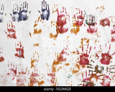 tirages à la main sur papier blanc Banque D'Images