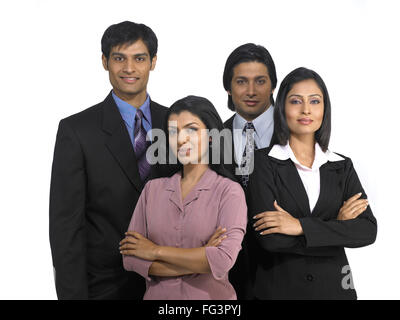 Conseil d'Indiens de l'Asie du Sud les hommes et les femmes debout dans le style MR Banque D'Images