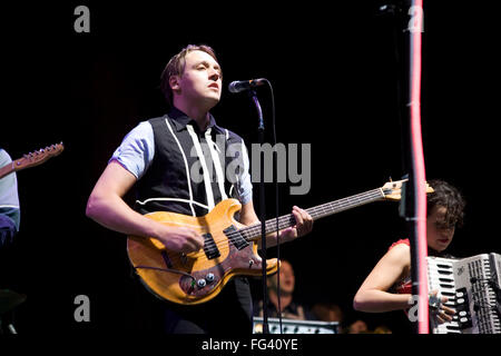 Arcade Fire le groupe jouant au festival de Glastonbury 2007. Somerset, Angleterre, Royaume-Uni. Banque D'Images