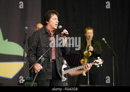 Shakin' Stevens effectuant au festival de Glastonbury 2008, Somerset, Angleterre, Royaume-Uni. Banque D'Images