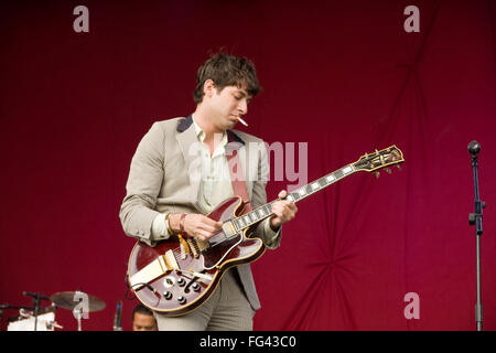 Mark Ronson l'exécution sur l'autre étape au festival de Glastonbury en juin 2008, Somerset, Angleterre, Royaume-Uni. Banque D'Images