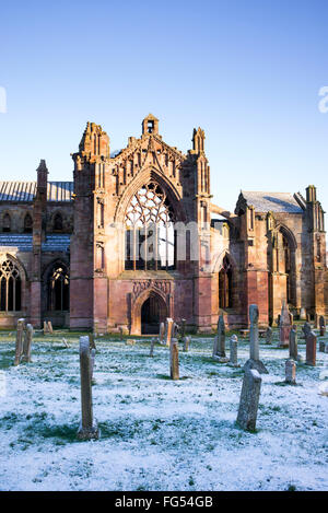 Melrose Abbey St Marys dans la neige de l'hiver, le Roxburghshire, Scottish Borders, Scotland Banque D'Images