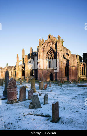 Melrose Abbey St Marys dans la neige de l'hiver, le Roxburghshire, Scottish Borders, Scotland Banque D'Images