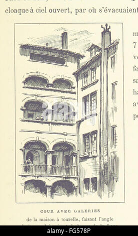 Ce livre vintage, 'Lyon pittoresque', comporte une introduction de M. Coste-Labaume et des illustrations de J. Drevet. Il offre une exploration visuelle et descriptive de la ville de Lyon en France, mettant en valeur son importance historique et architecturale. Banque D'Images