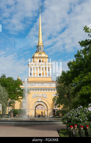 La tour de l'amirauté. Bâtiment de l'amirauté, Admiralteyskiy, Saint Petersburg, Fédération de Russie, Région Nord-Ouest Banque D'Images