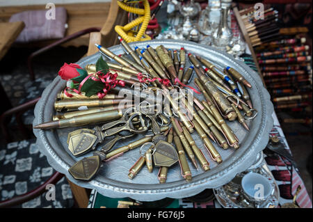 Souvenirs sur bazar Bascarsija au quartier historique de Sarajevo, Bosnie-Herzégovine Banque D'Images