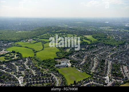 Une vue aérienne des zones de Woolwich et Shooters Hill, dans le sud de Londres Banque D'Images