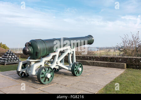 Vue d'un canon au château à Rye East Sussex Banque D'Images