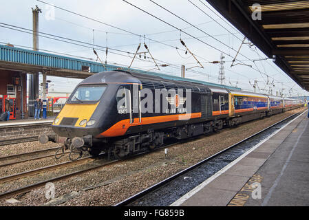 Grand Central Railway Train, à la gare de Doncaster, dans le Yorkshire du Sud, du nord de l'Angleterre Banque D'Images