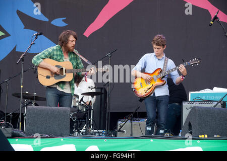 Fleet Foxes sur la pyramide la scène du festival de Glastonbury 2009, Somerset, Angleterre, Royaume-Uni. Banque D'Images