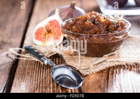 Fig marmelade dans un verre (détaillées close-up shot) Banque D'Images