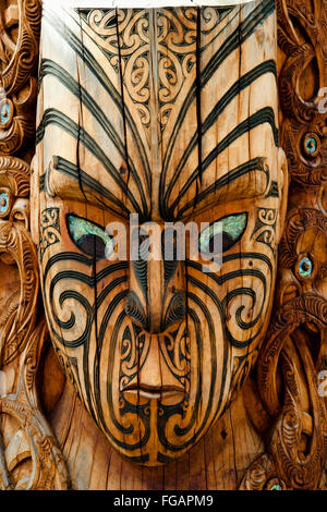 Masque Maori - Rotorua - Nouvelle-Zélande Banque D'Images