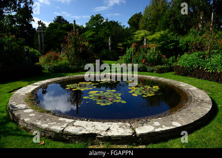 Mount Stewart Maison jardin jardins italiens disposent d'eau de l'étang de jardinage Floral caractéristiques RM Banque D'Images